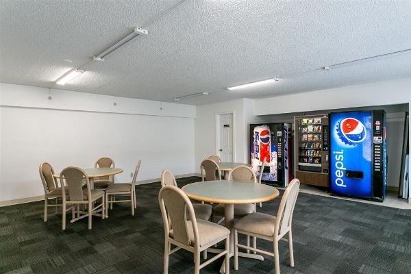Rodeway Inn & Suites Capri (Montana)